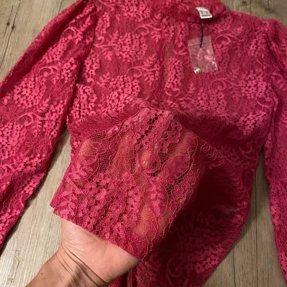 Pink new blouse, beautiful color, lace material 🩷 - Picture 5 of 5